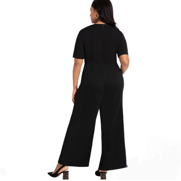 Eloquii Black Jumpsuit Wide Leg Size 16 Side Pockets Key Hole Front - Picture 2 of 12